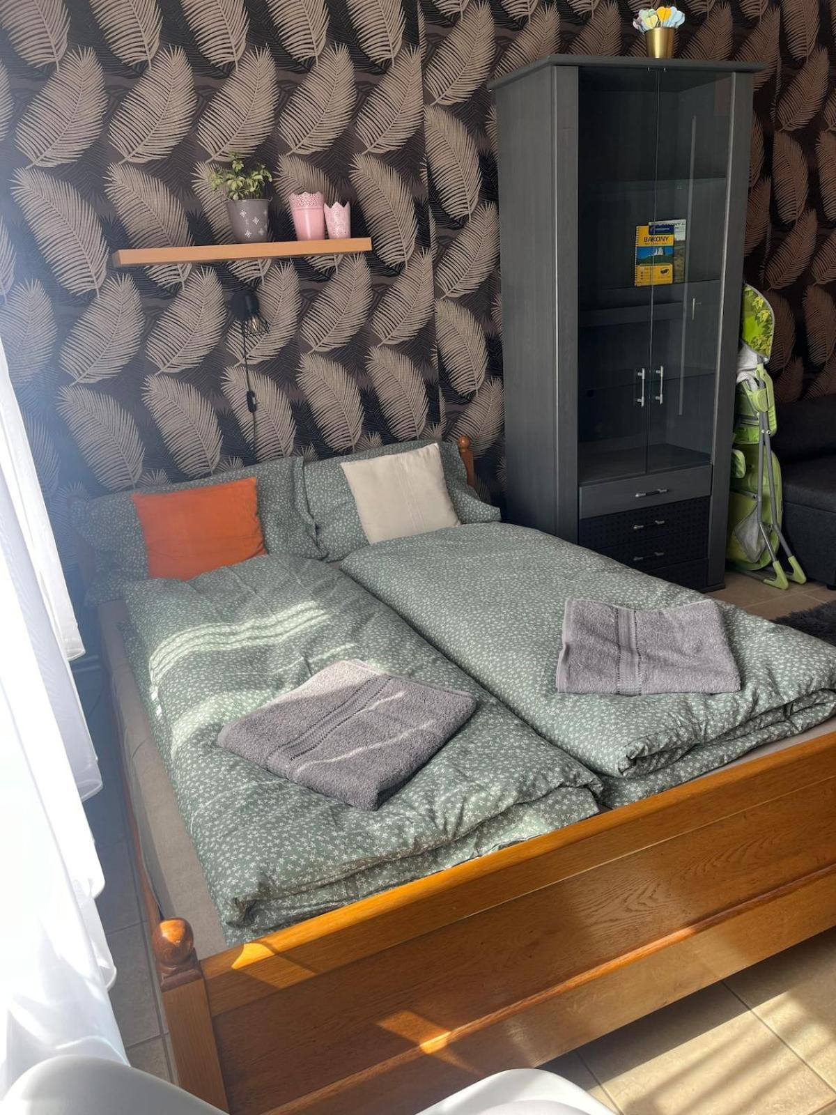 Ferienwohnung Tejfeles Vendeghaz Porva Exterior foto