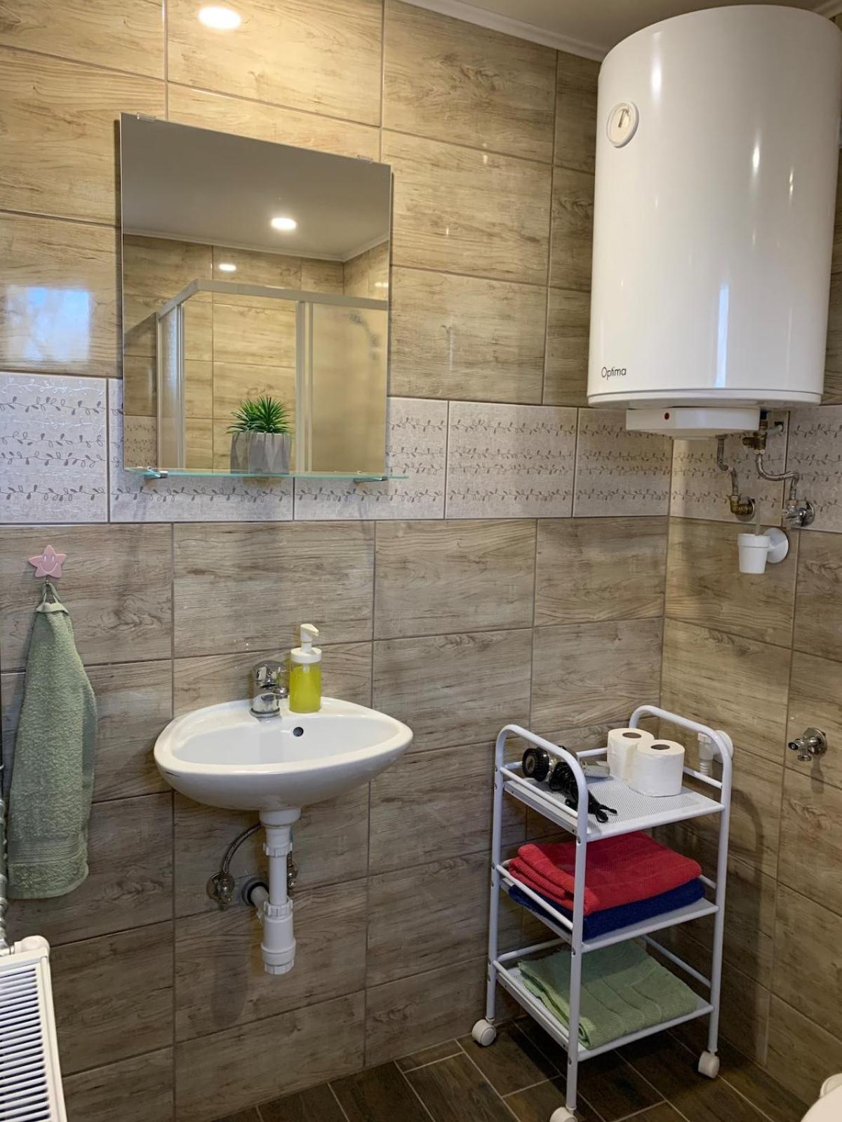 Ferienwohnung Tejfeles Vendeghaz Porva Exterior foto